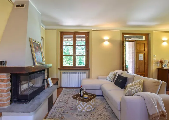 Pet Friendly In * Monte San Savino